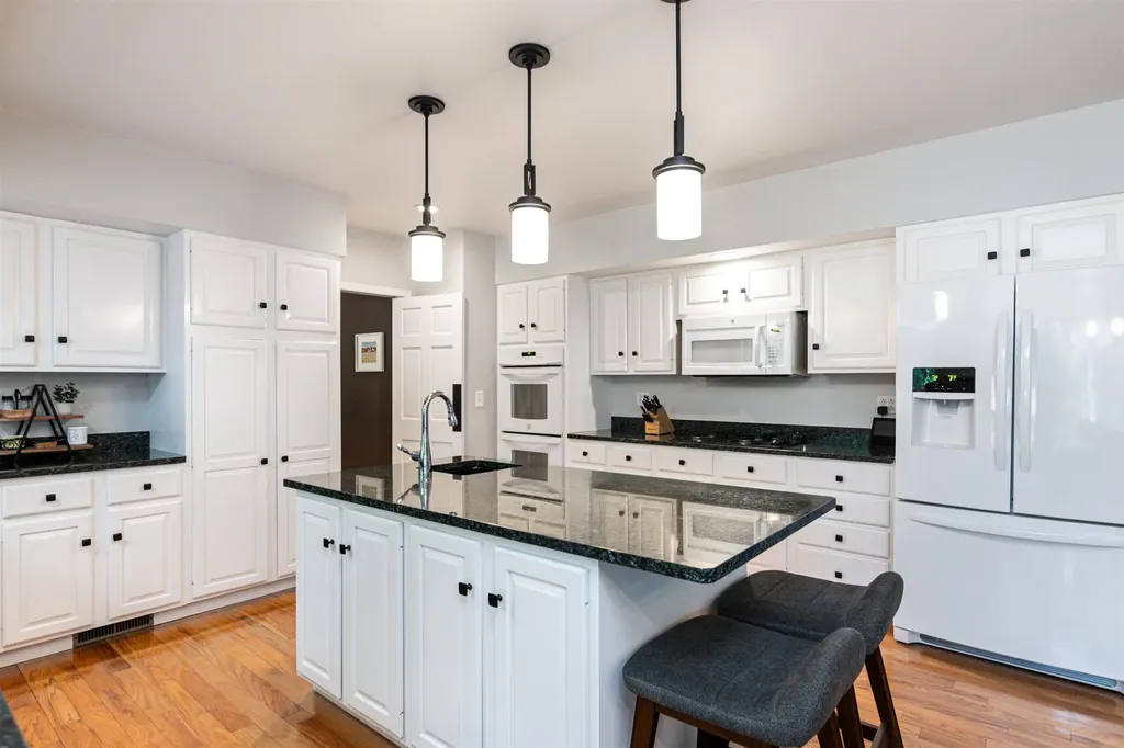 24 Lida Drive Essex VT 05452