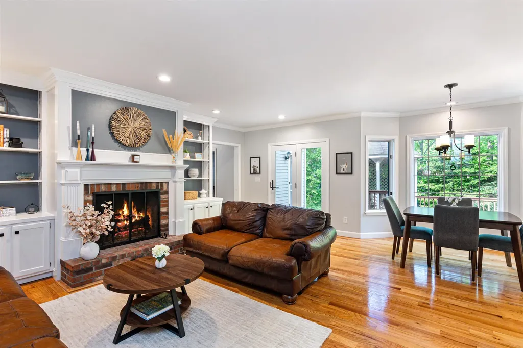 24 Lida Drive Essex VT 05452