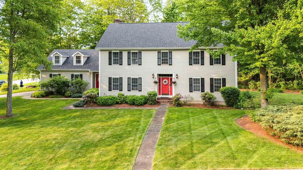 24 Lida Drive Essex VT 05452