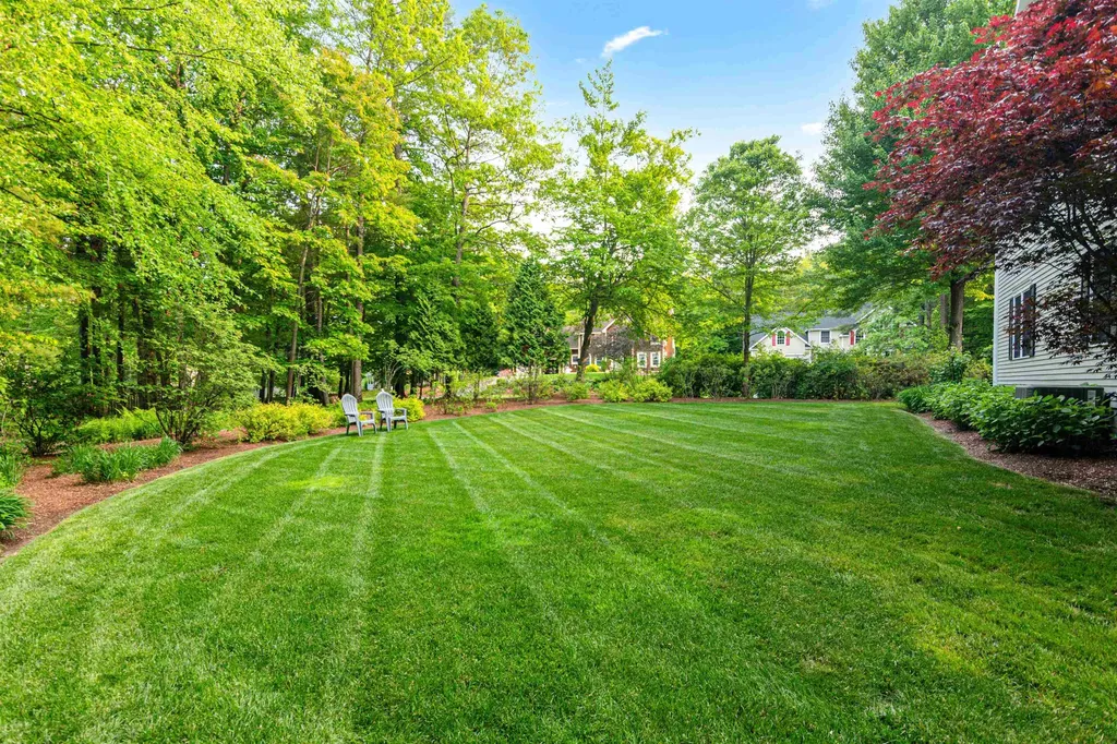 24 Lida Drive Essex VT 05452