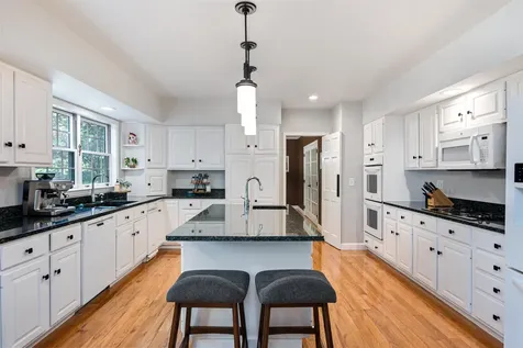 24 Lida Drive Essex VT 05452