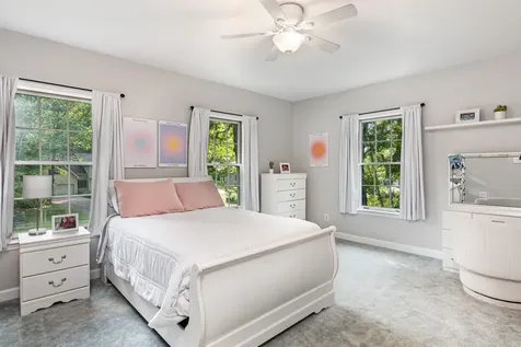 24 Lida Drive Essex VT 05452