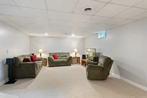 24 Lida Drive Essex VT 05452