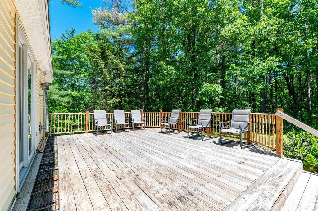 289 Davis Hill Road Conway NH 03813-0784