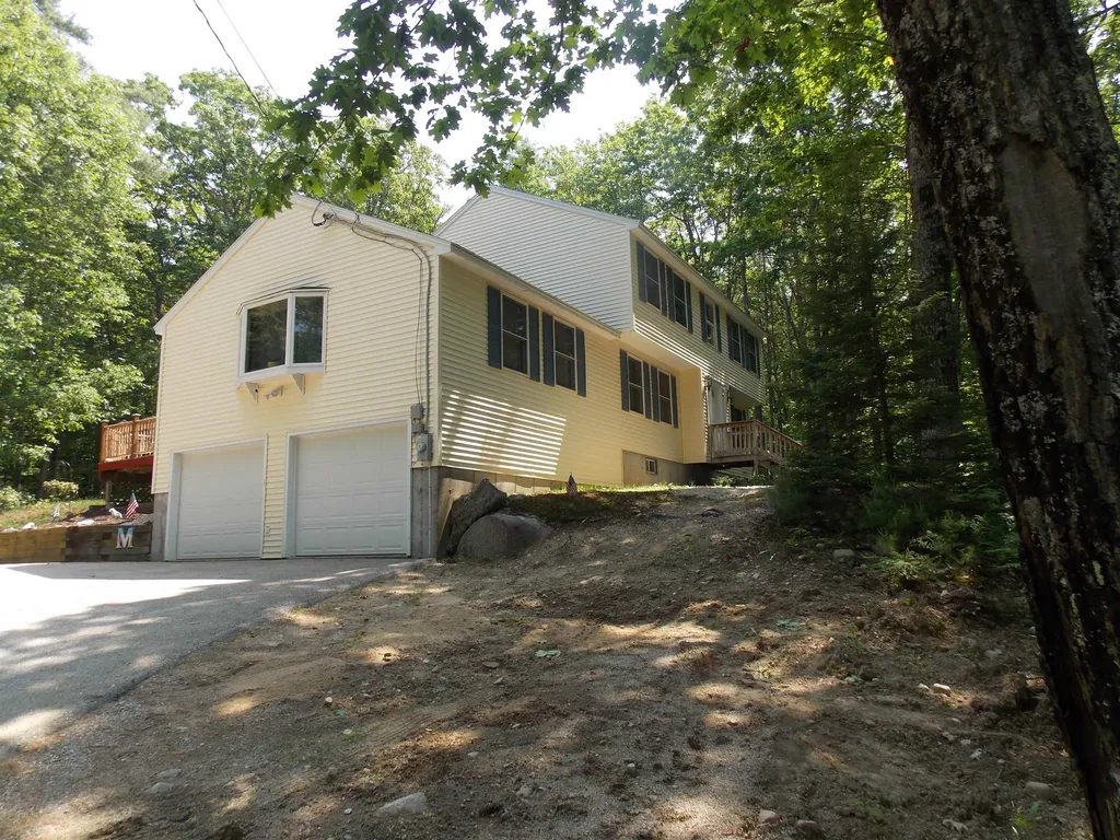 289 Davis Hill Road Conway NH 03813-0784