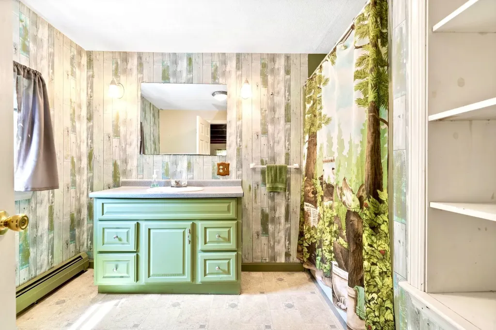 14 Coach Road Greenfield NH 03047