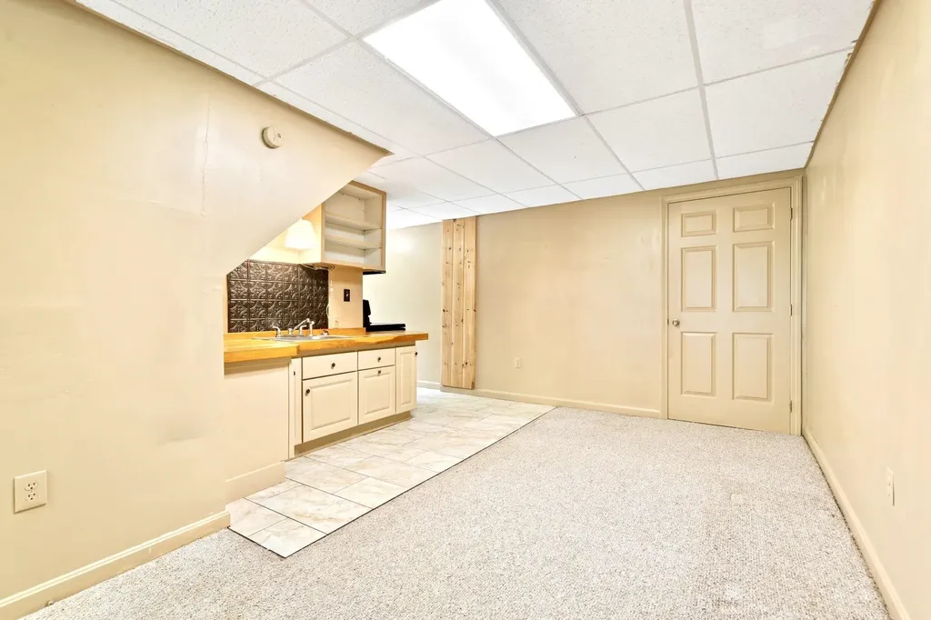 14 Coach Road Greenfield NH 03047