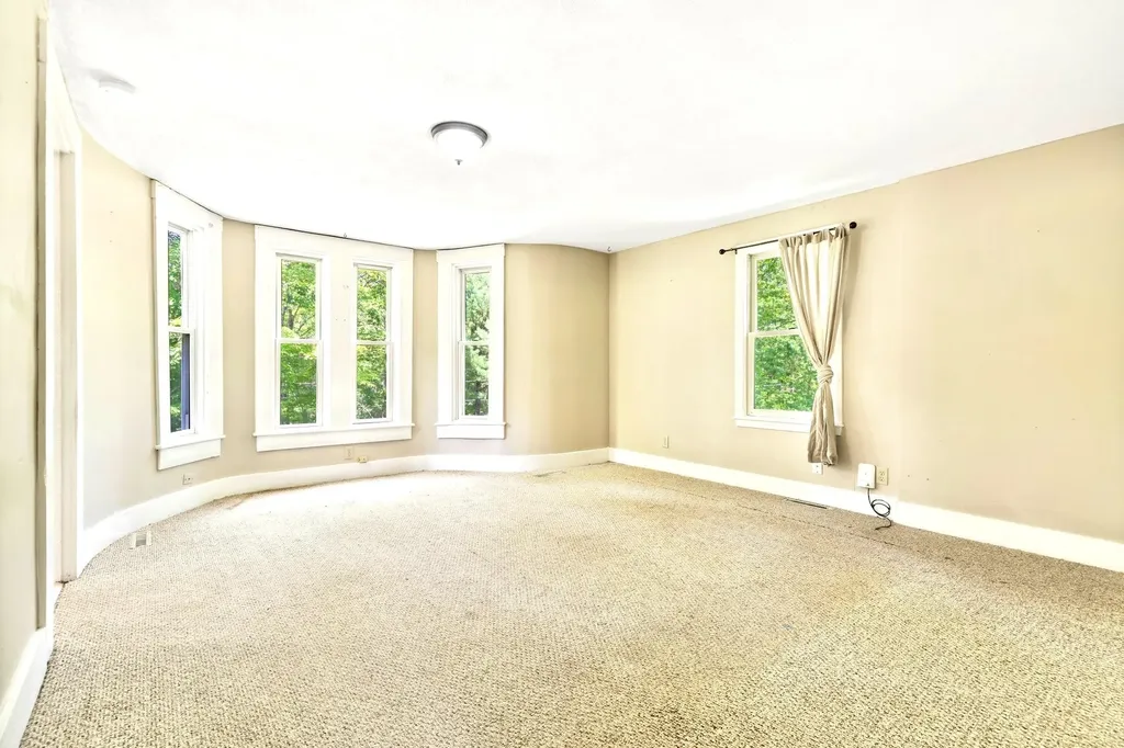 14 Coach Road Greenfield NH 03047