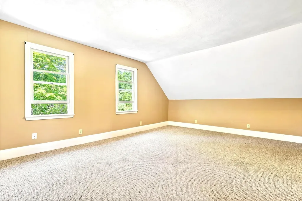 14 Coach Road Greenfield NH 03047