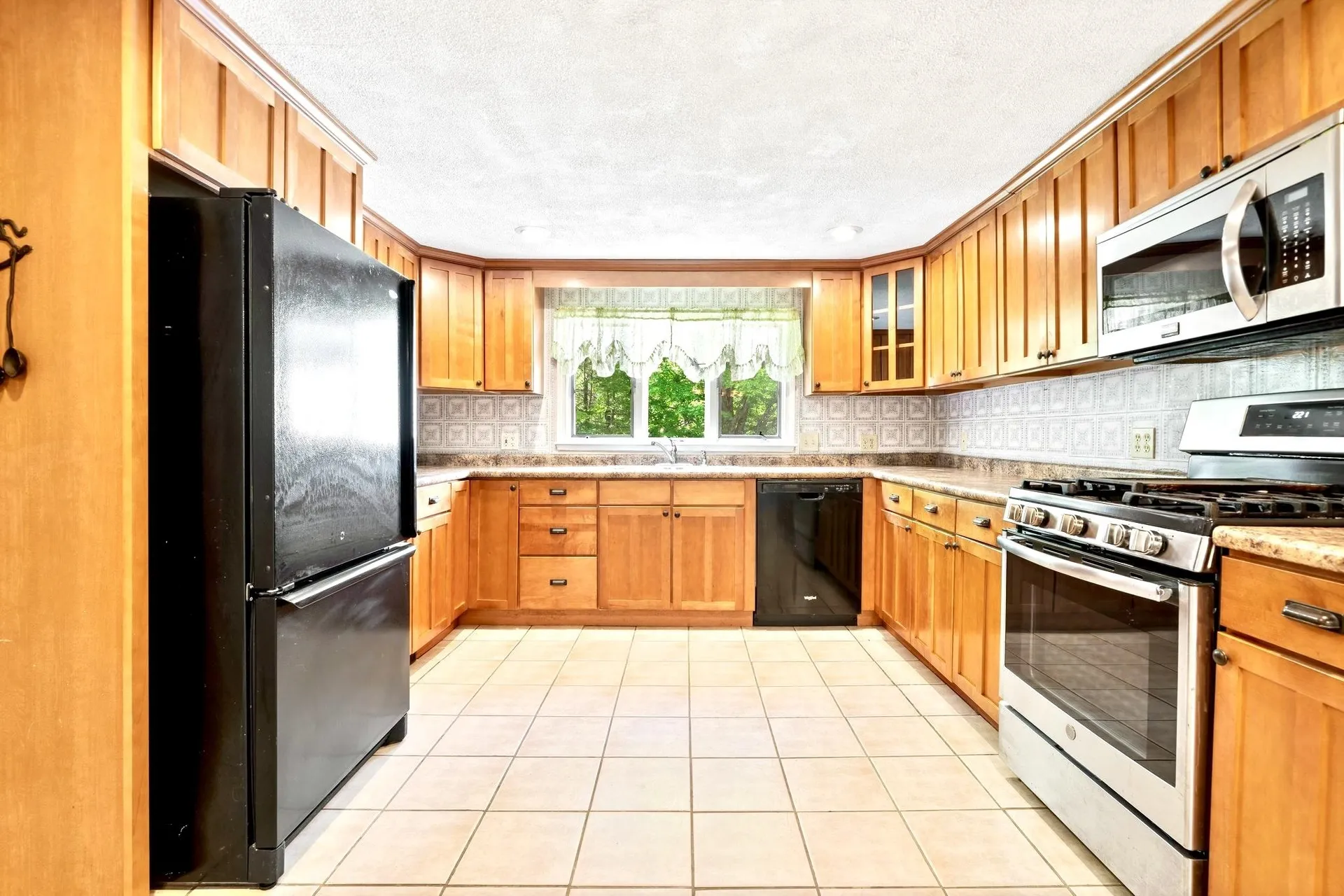 14 Coach Road Greenfield NH 03047