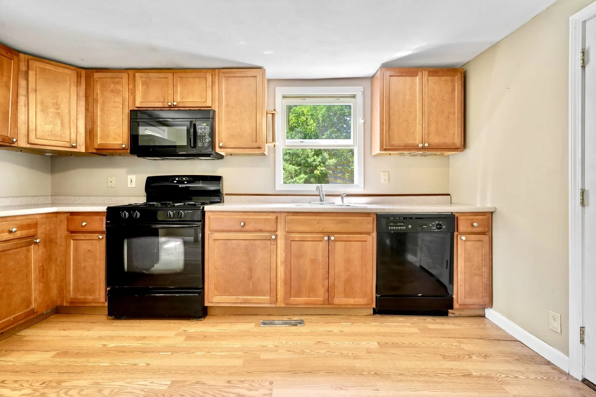 14 Coach Road Greenfield NH 03047