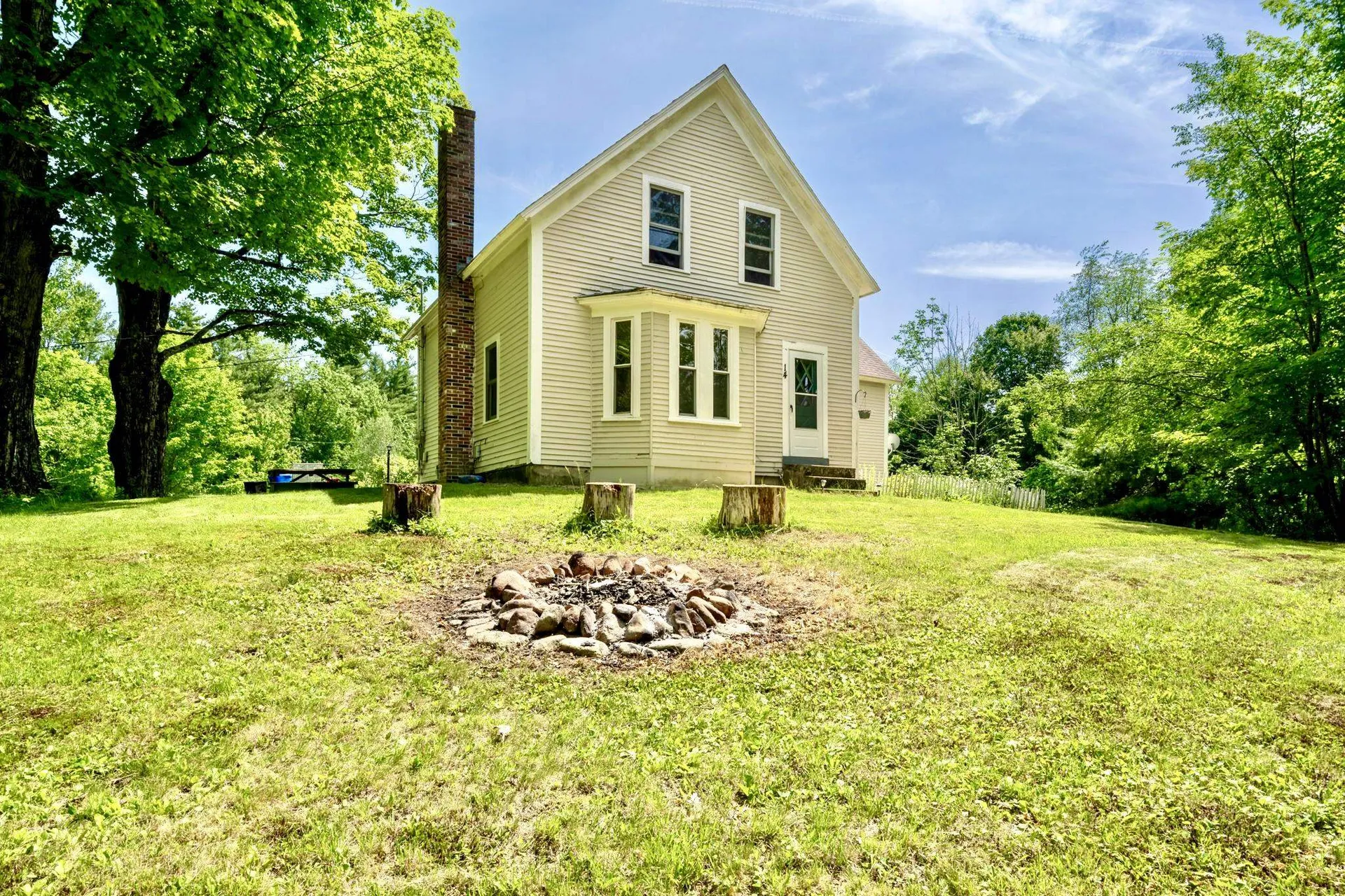 14 Coach Road Greenfield NH 03047