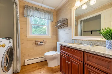 146 Old Sandown Road Chester NH 03036