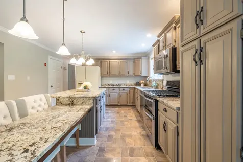 146 Old Sandown Road Chester NH 03036