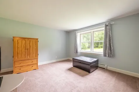 146 Old Sandown Road Chester NH 03036