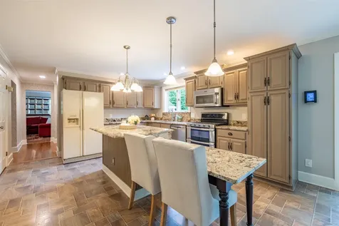 146 Old Sandown Road Chester NH 03036