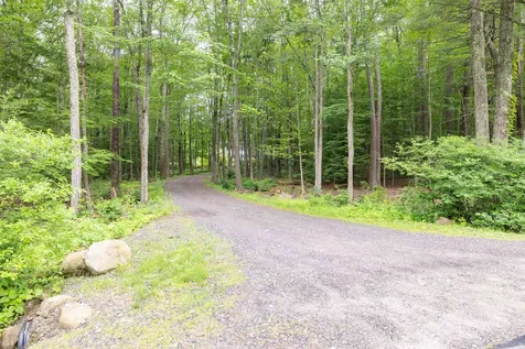 146 Old Sandown Road Chester NH 03036