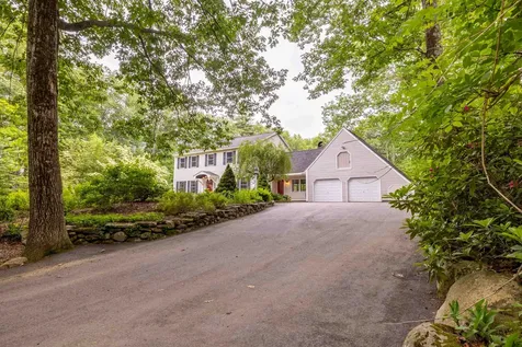 146 Old Sandown Road Chester NH 03036