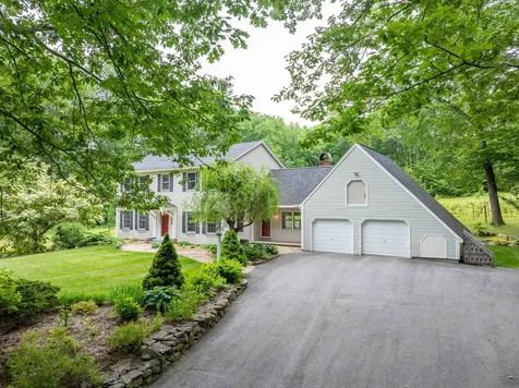 146 Old Sandown Road Chester NH 03036