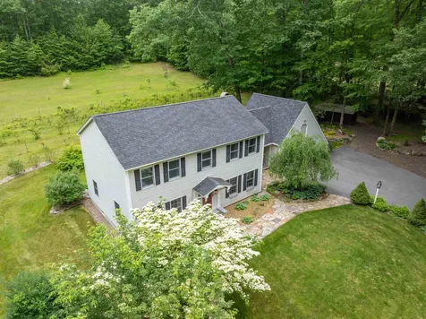 146 Old Sandown Road Chester NH 03036