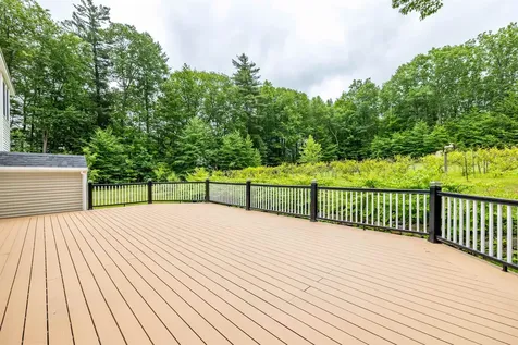 146 Old Sandown Road Chester NH 03036