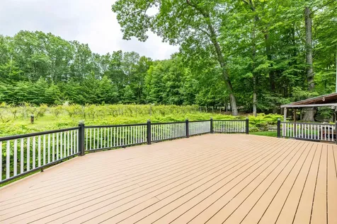 146 Old Sandown Road Chester NH 03036