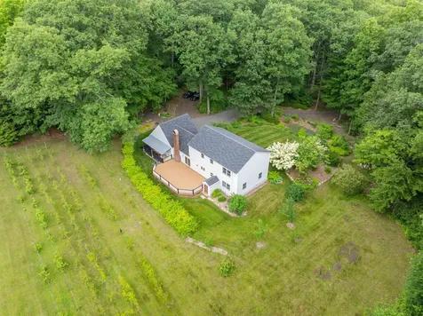 146 Old Sandown Road Chester NH 03036