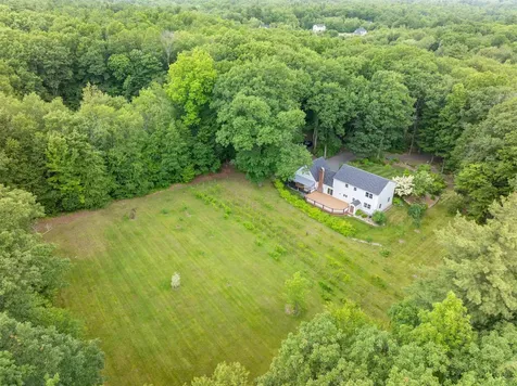 146 Old Sandown Road Chester NH 03036