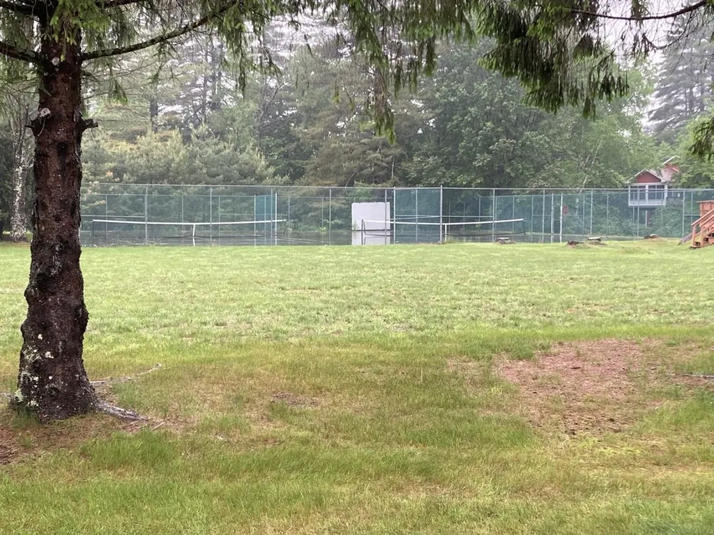 6 Monroe Drive Woodstock NH 03282