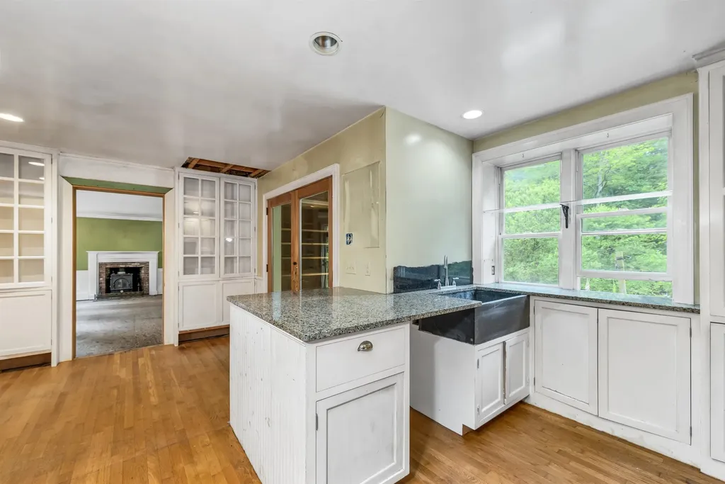 947 Province Road Barnstead NH 03218