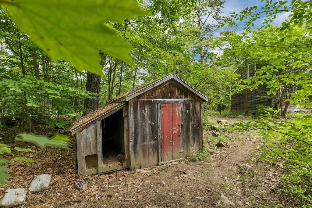 947 Province Road Barnstead NH 03218