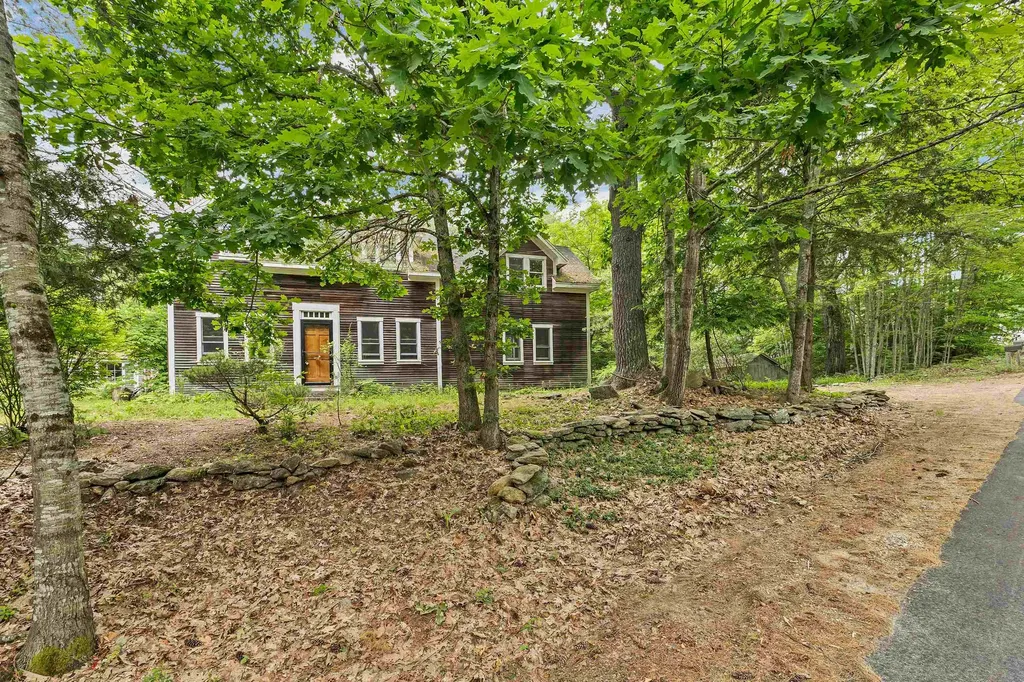 947 Province Road Barnstead NH 03218