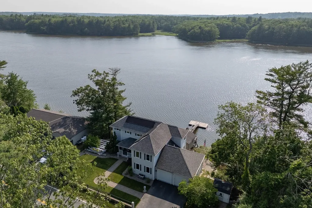 163 Spur Road Dover NH 03820