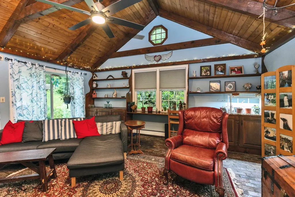 32 Keenan Drive Peterborough NH 03458