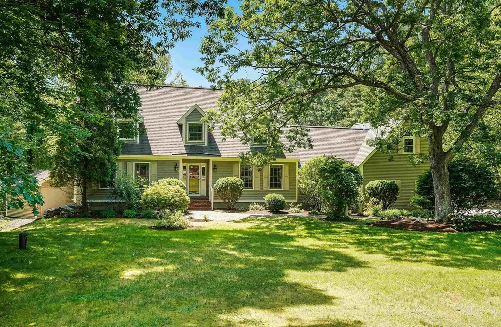 30 Weymouth Drive Bedford NH 03110