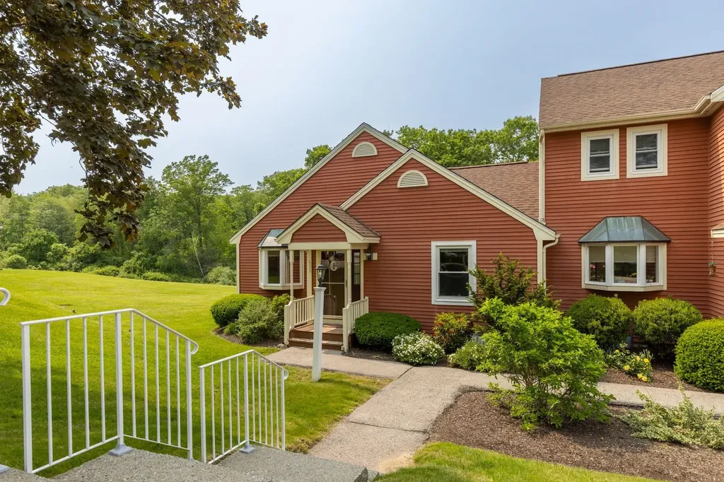 111 Katie Lane Dover NH 03820