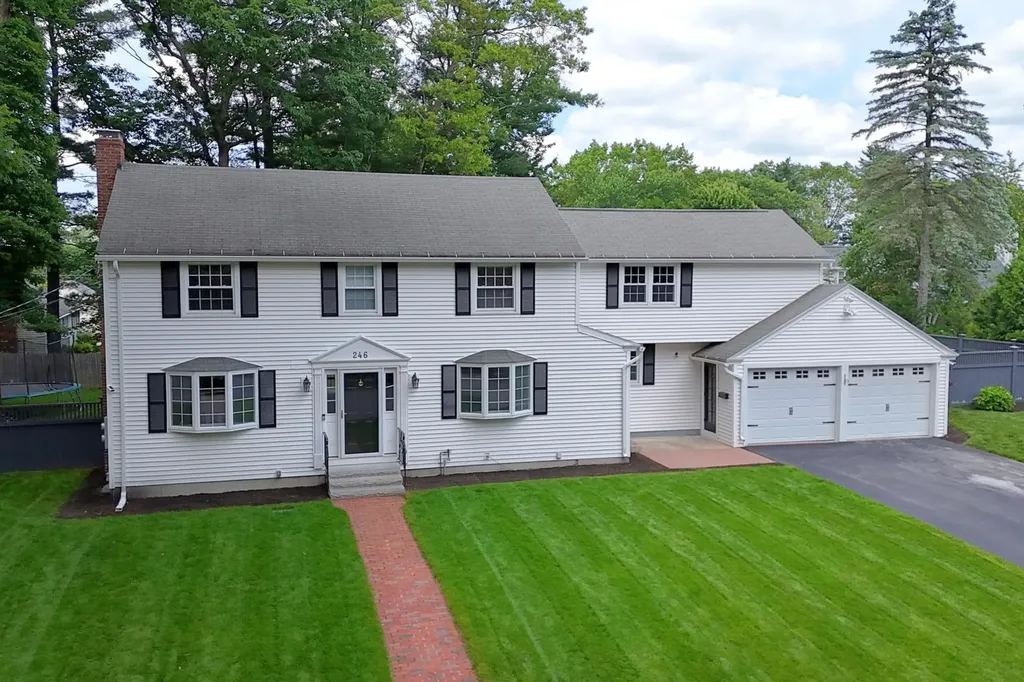 246 N Gate Road Manchester NH 03104