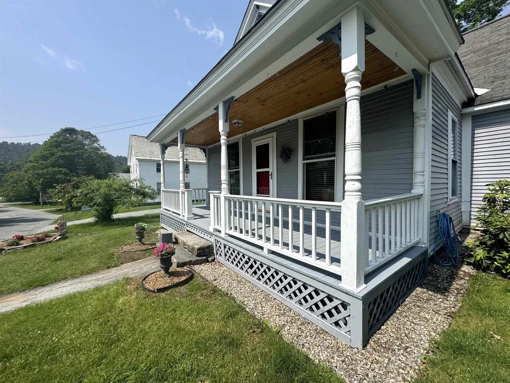 109 High Street Cavendish VT 05142