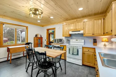 109 High Street Cavendish VT 05142