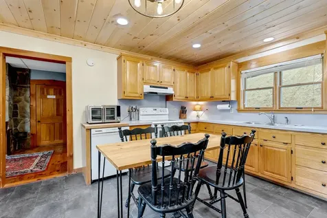 109 High Street Cavendish VT 05142