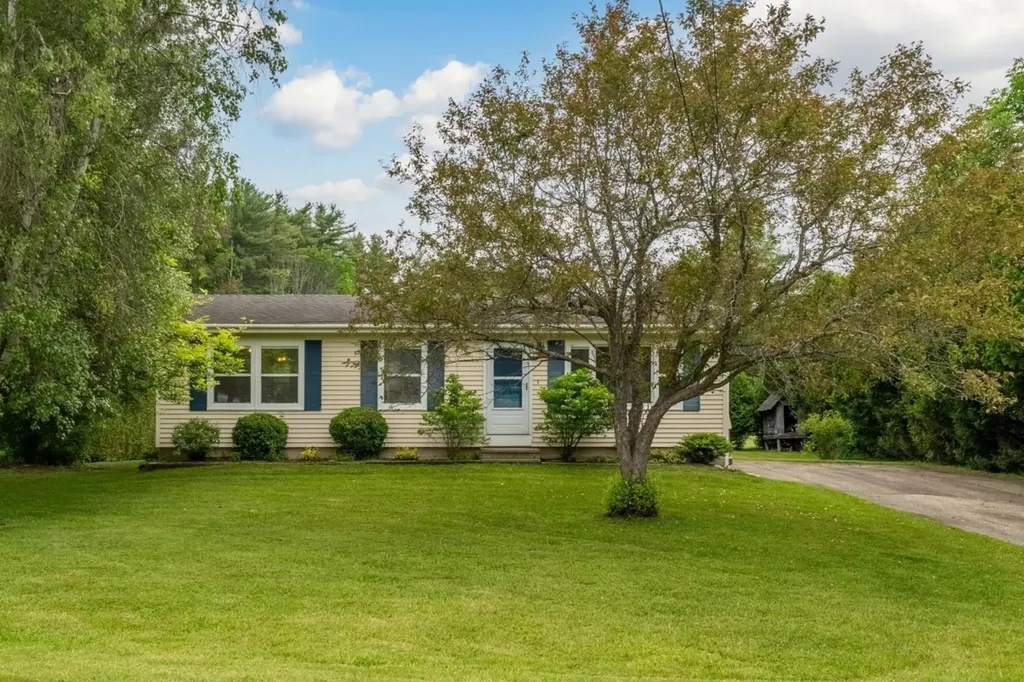 86 Tower Lane West Rutland VT 05777