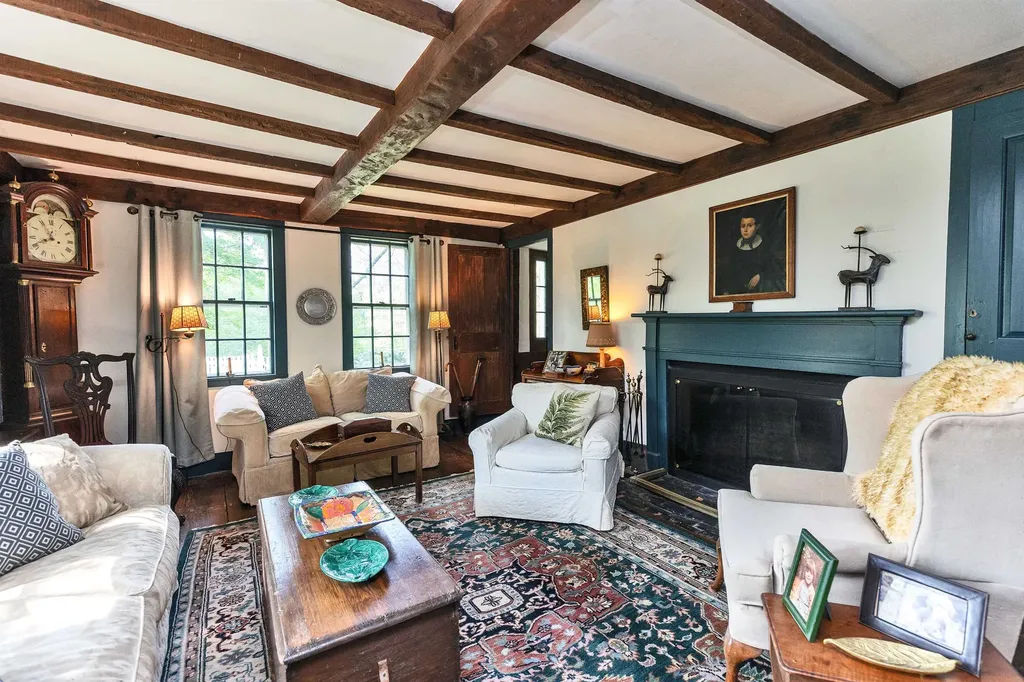 133 Hay Hill Road Francestown NH 03043