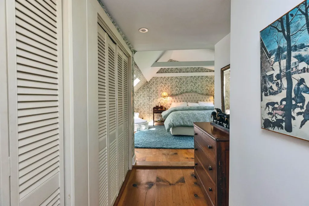 133 Hay Hill Road Francestown NH 03043