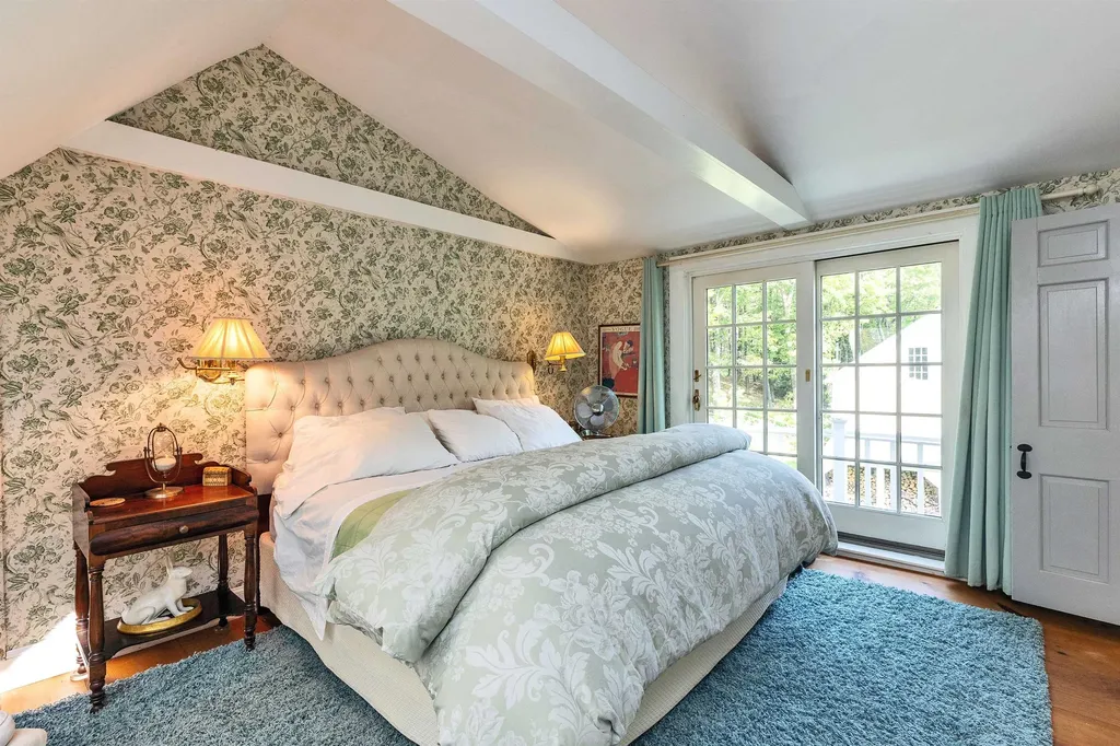 133 Hay Hill Road Francestown NH 03043