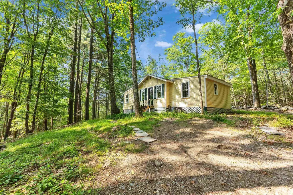 133 Hay Hill Road Francestown NH 03043