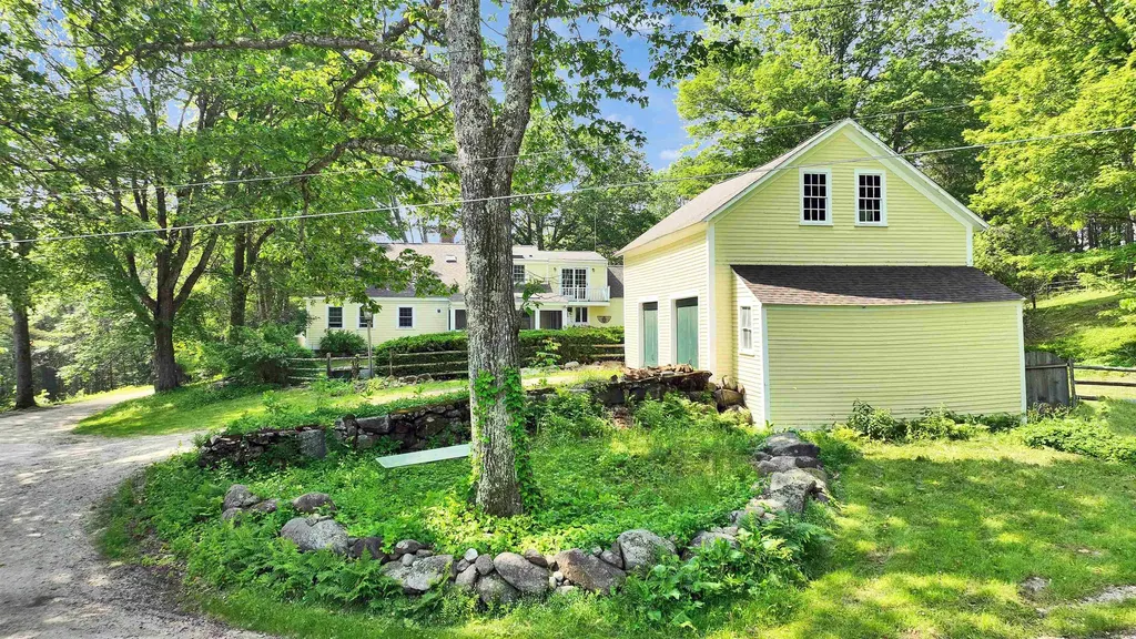 133 Hay Hill Road Francestown NH 03043