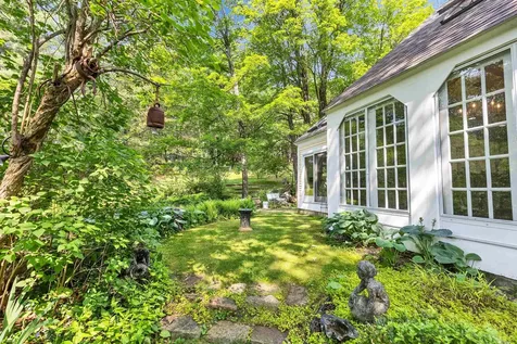 133 Hay Hill Road Francestown NH 03043