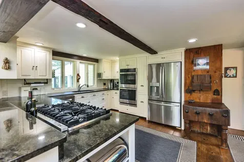 133 Hay Hill Road Francestown NH 03043