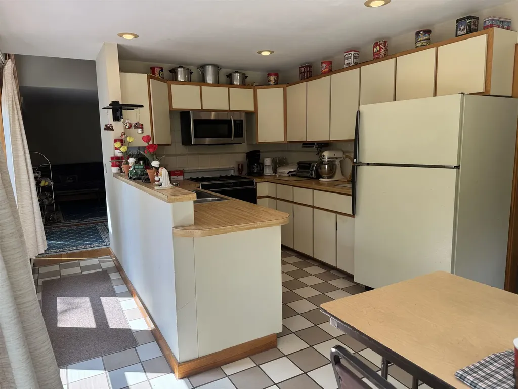 6 Laurel Road Ossipee NH 03814