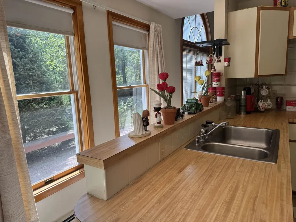 6 Laurel Road Ossipee NH 03814